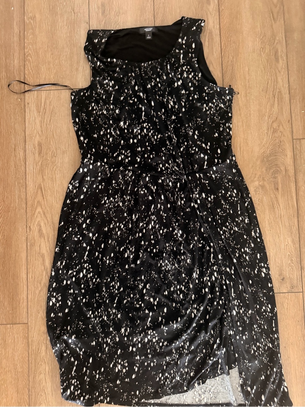 Kohl's Black and White Speckled Sleeveless Midi Dress
